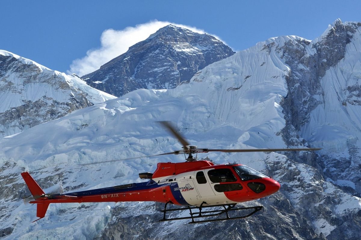 Everest for Breakfast: The Ultimate Helicopter Tour