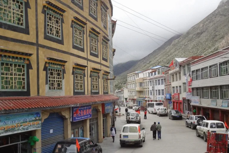 Nyalam County is borders on Nepal and China.