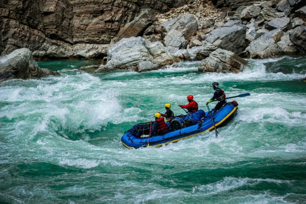 white water rafting in Trishuli river